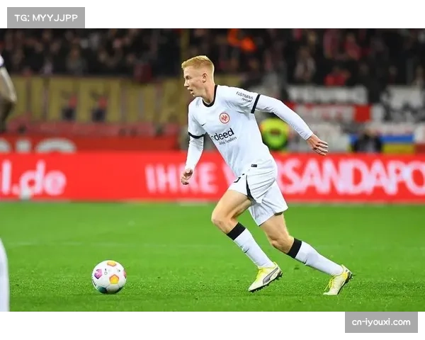 德国右后卫基米希定位存疑 中场核心客串边路利弊权衡 德国右后卫基米希定位存疑 中场核心客串边路利弊权衡